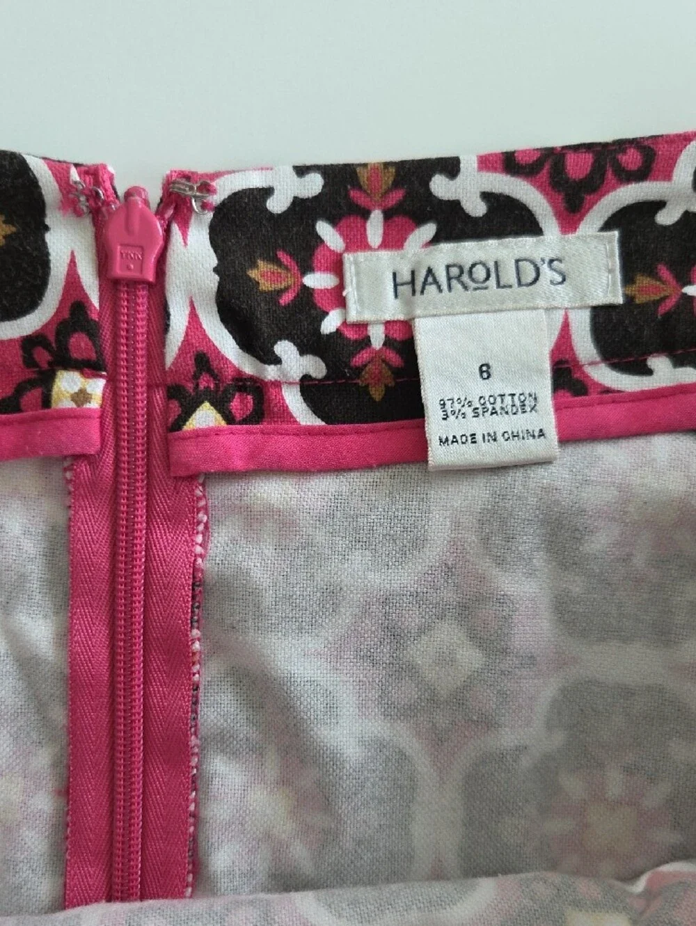 Harold's Pink Brown Geometric Floral Tile Mod Mini Skirt Sz 8 Retro mad men